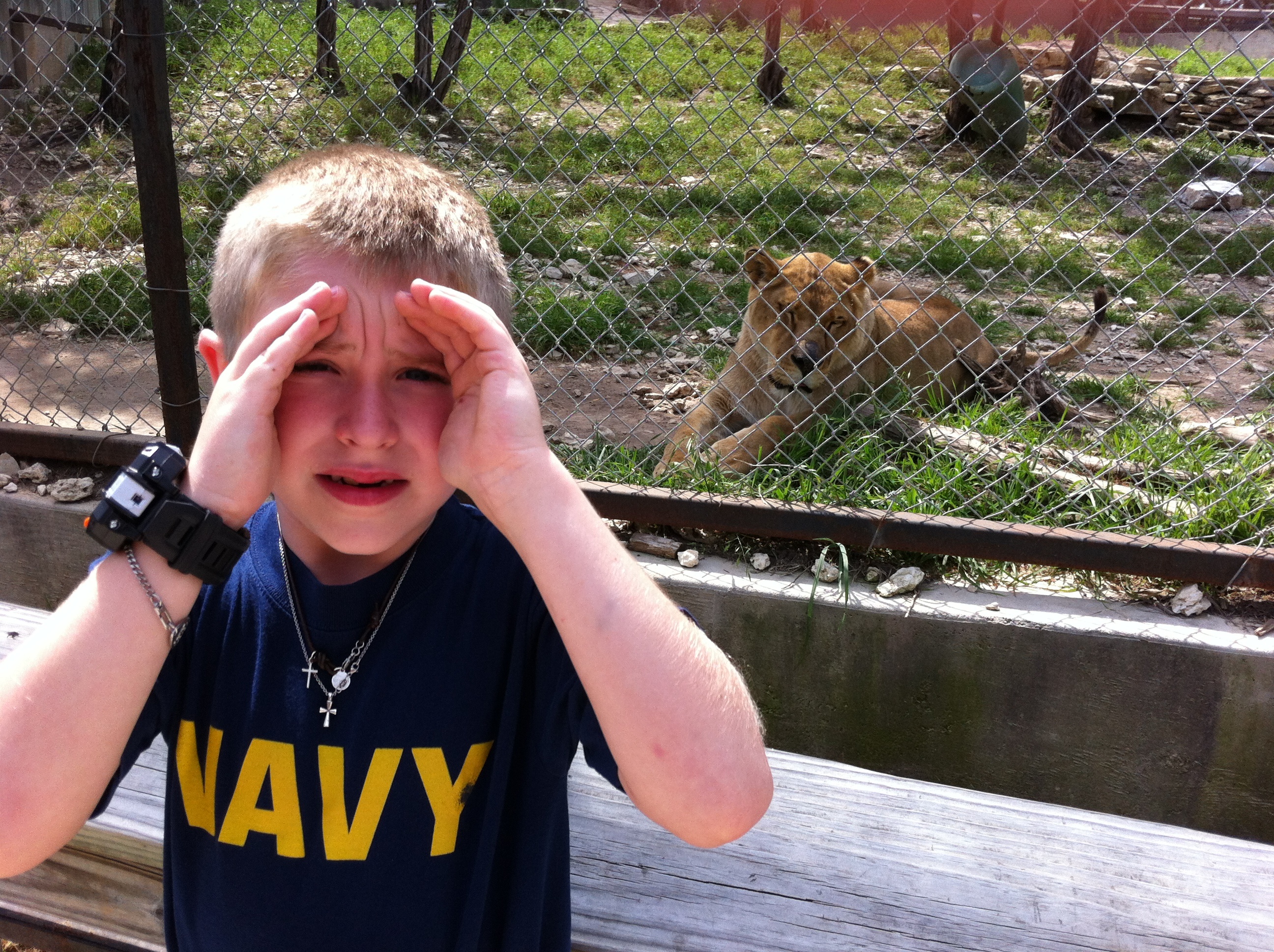 2012-04-09-09-Austin Zoo with Ian.jpg